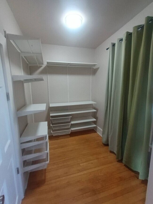 Building Photo - 2035-2037 N Buffum St