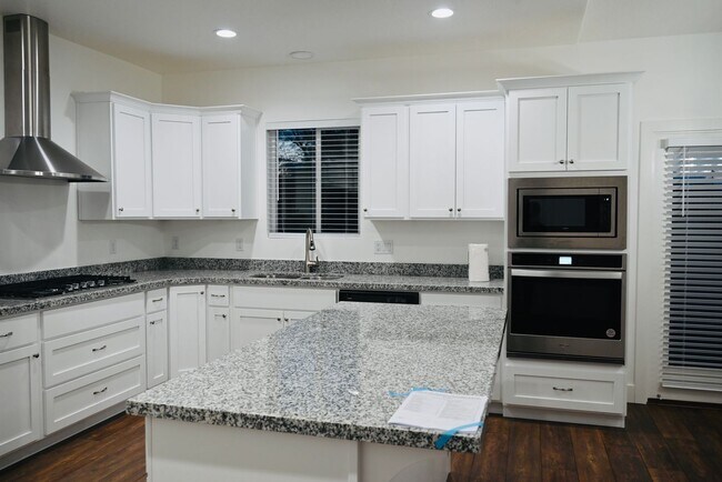 Building Photo - Beautiful South Jordan Home for rent!