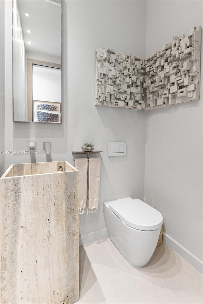 Building Photo - 773 NE 77th Terrace