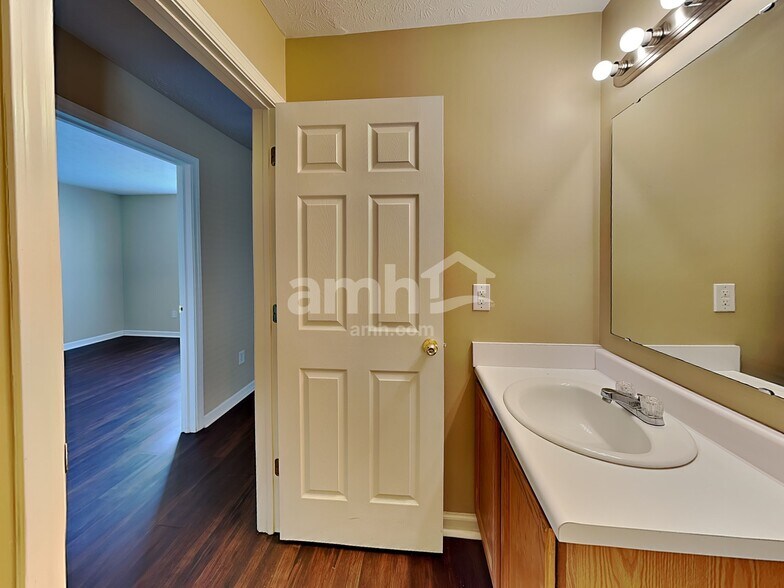 Building Photo - 12232 Carriage Stone Dr