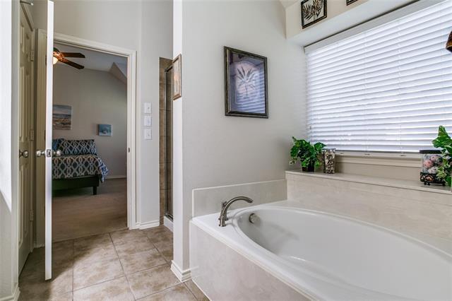 Building Photo - 2113 Fairway View Ln