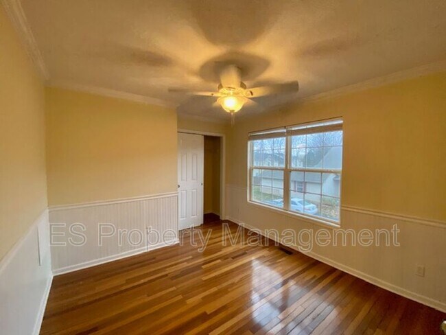 Building Photo - 6141 Wildcat Dr