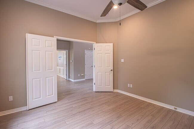 Building Photo - 108 Blue Heron Point