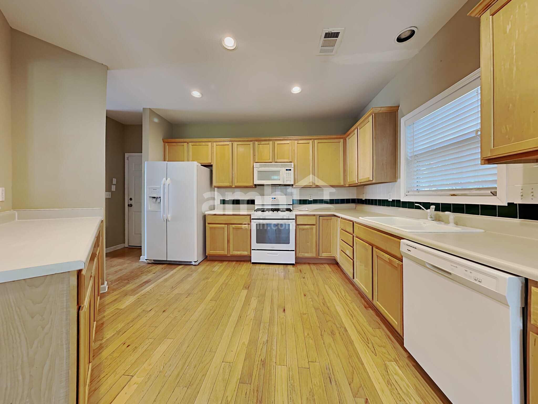 Building Photo - 291 Ivy Manor Dr NW
