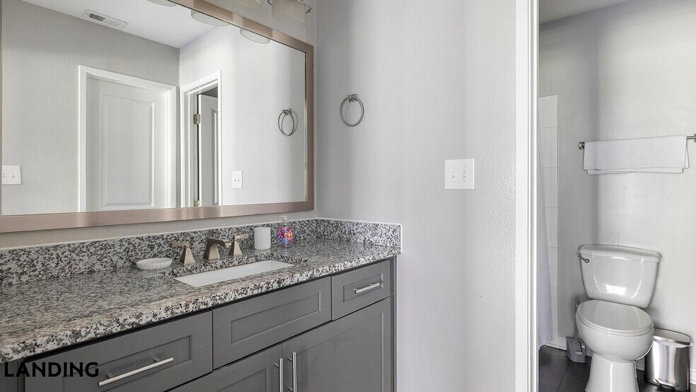 Building Photo - 3421 N Druid Hills Rd