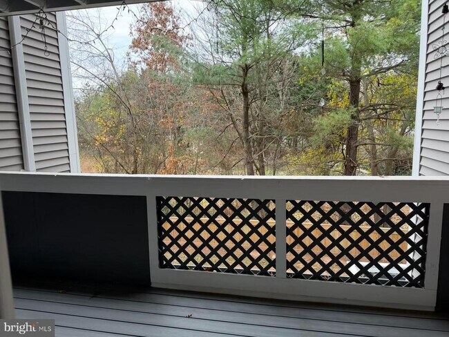 Building Photo - 12926 Grays Pointe Rd