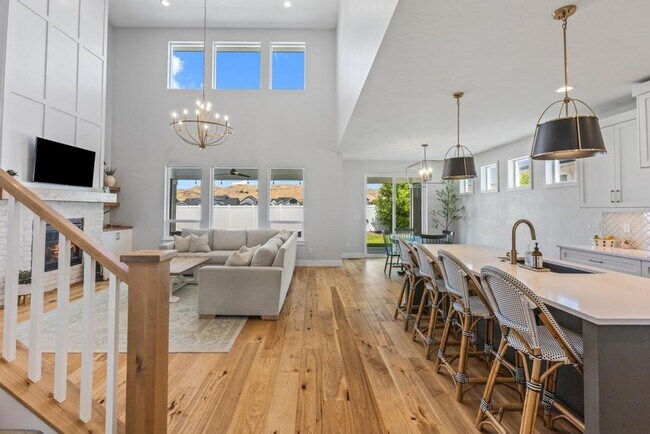 Building Photo - Luxurious Farmhouse Living in Dry Creek Ranch