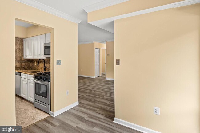 Building Photo - 6007 Majors Ln