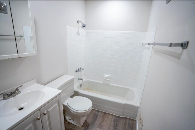 Building Photo - 5650A N 97th St