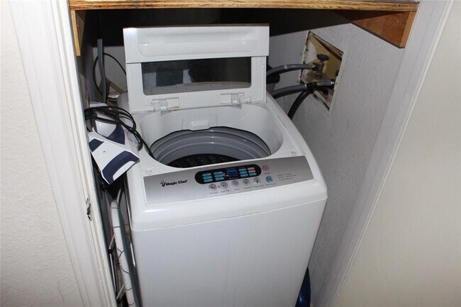 Building Photo - 2804 Rio Grande St