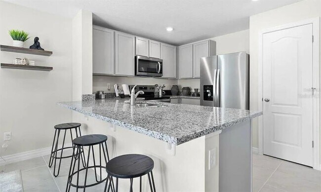 Building Photo - 544 Zinfandel Dr