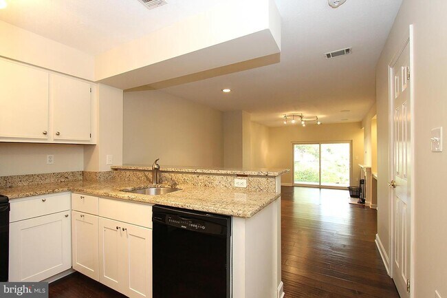 Building Photo - 18112 Windsor Hill Dr