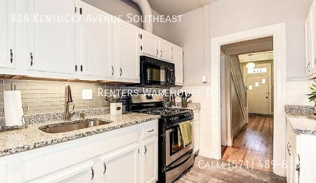 Building Photo - 816 Kentucky Ave SE