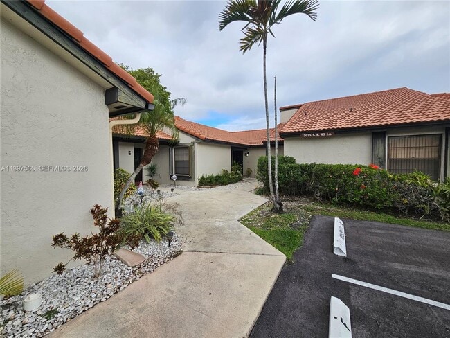 Building Photo - 15075 SW 49th Ln