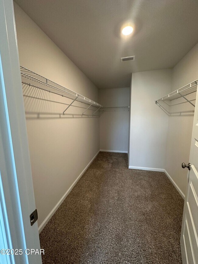 Building Photo - 6636 Slabinski Ln