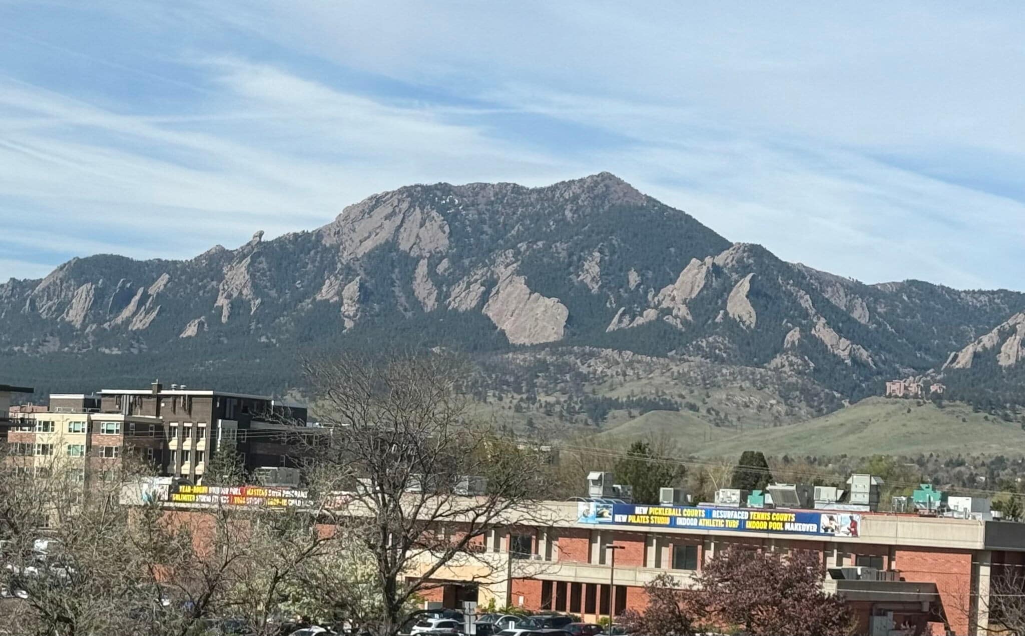 Flatiron Views - 501 Manhattan Dr