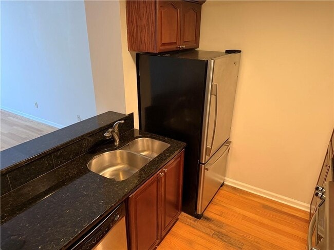 Building Photo - 2511 River Green Dr NW