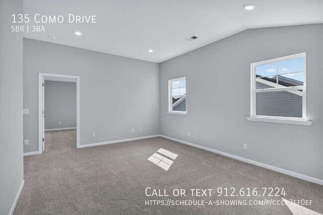 Building Photo - 135 Como Dr