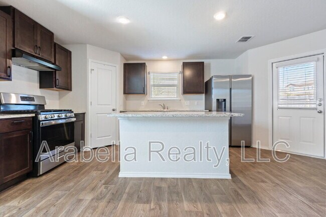 Building Photo - 831 Cozumel Emerald