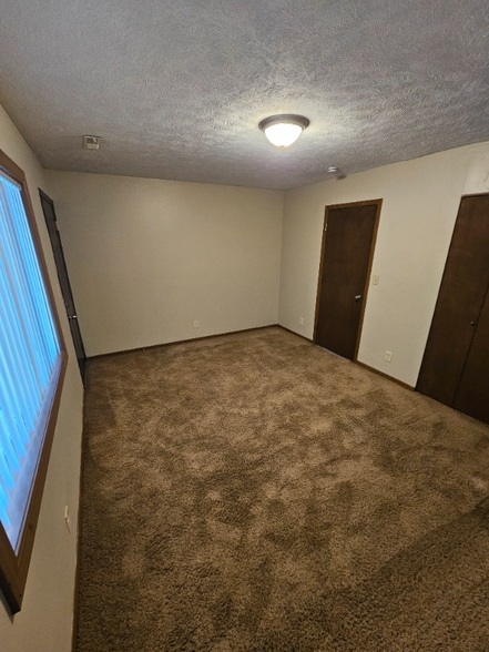 Building Photo - 1800 Knox St