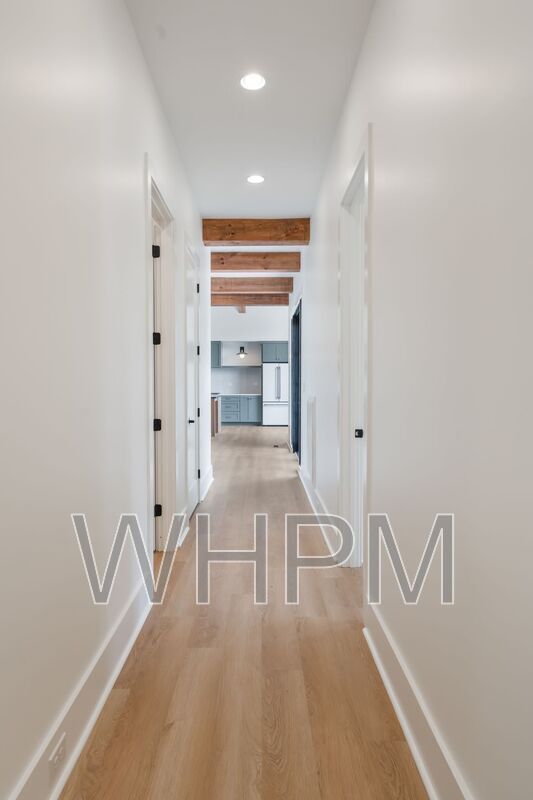 Building Photo - 541 Skyview Dr