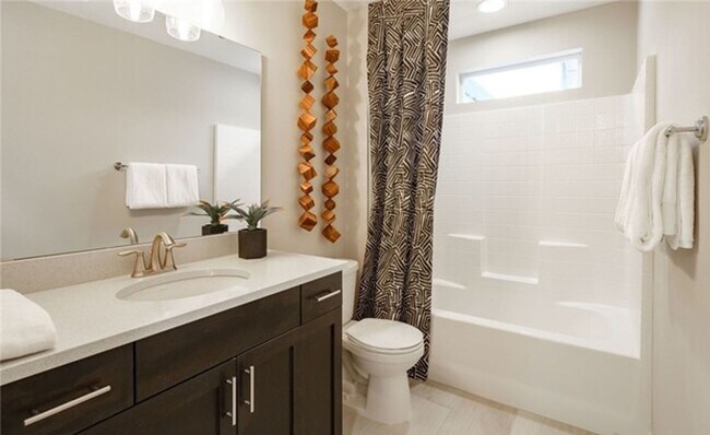 Building Photo - Modern Air Conditioned 3 bedroom in Bothell