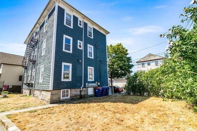 Building Photo - 8 Acushnet Ave