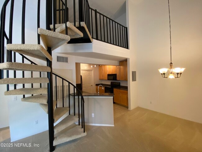 Building Photo - 11 Arbor Club Dr