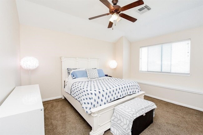 Building Photo - 11420 Elegant Way