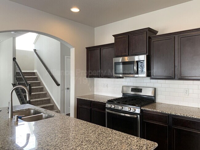 Building Photo - 8885 Vanderwood Rd