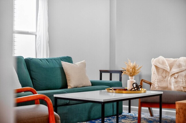 Building Photo - 2024 Shadow Creek Blvd