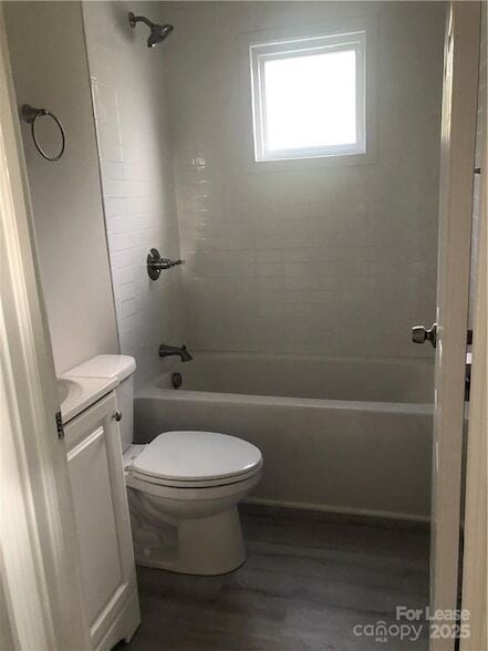 Building Photo - 849 Crestway Dr