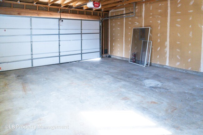 Building Photo - 4341 W Rice Pl