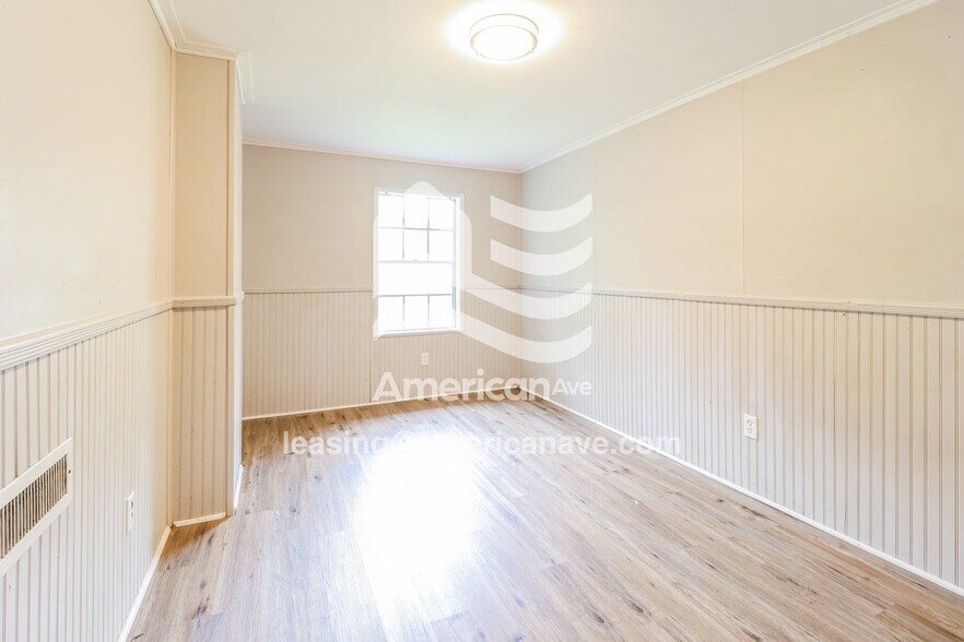 Building Photo - 2 Regency Ct