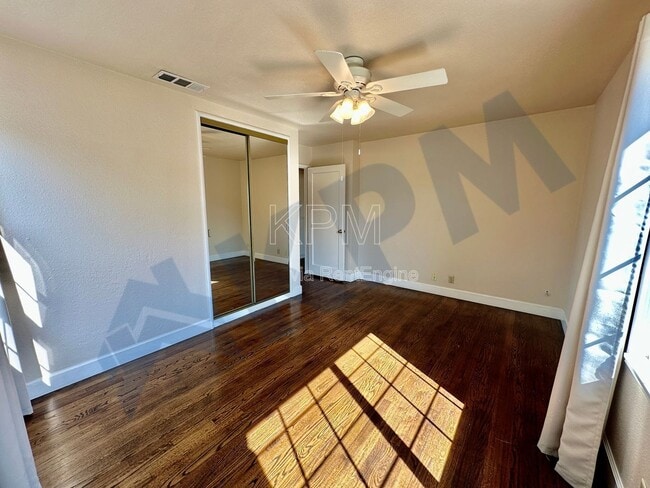 Building Photo - 41 W McKenzie Ave