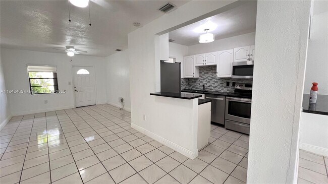 Building Photo - 7380 SW 36th St