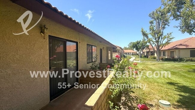 Building Photo - 19240 Cottonwood Dr