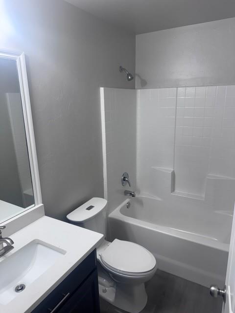 Building Photo - 10300 Hidden Village Dr