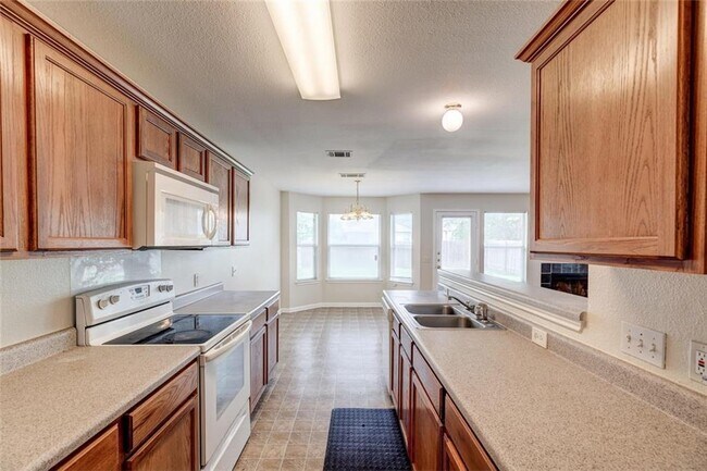 Building Photo - 16712 Hamilton Point Cir
