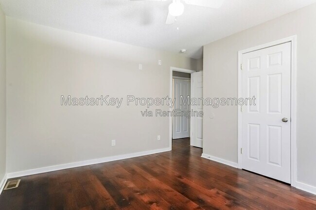 Building Photo - 7405 Leesville Rd