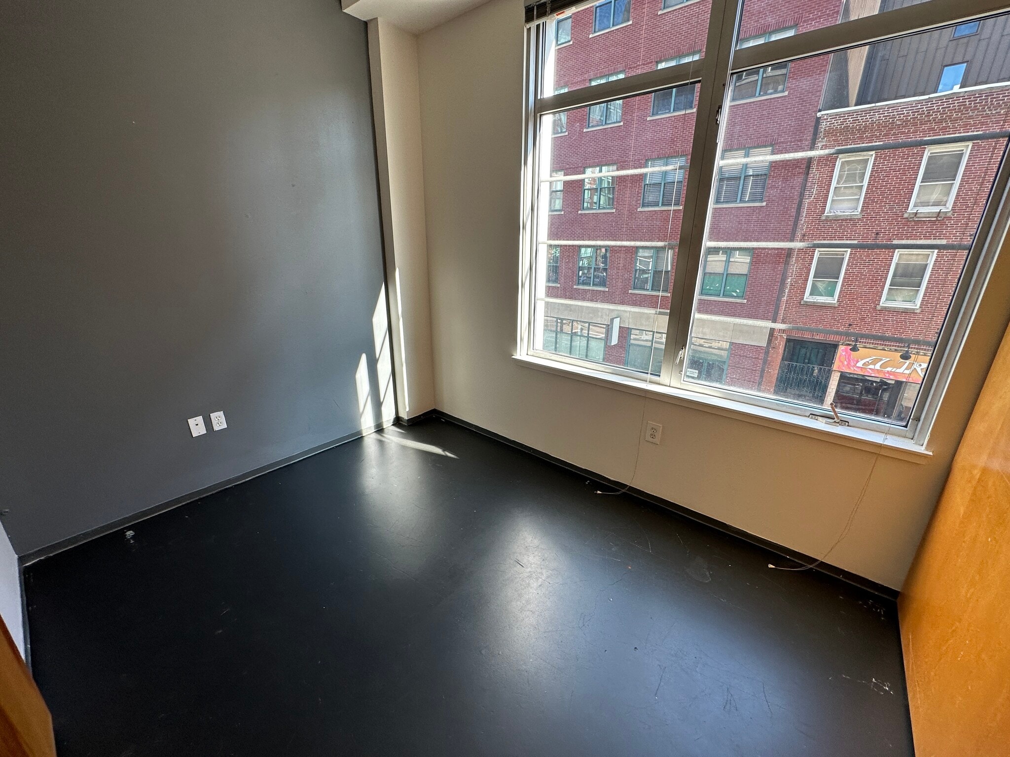 Building Photo - 117 E Berkeley St