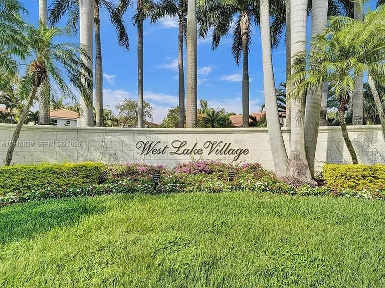 Building Photo - 1534 Weeping Willow Way