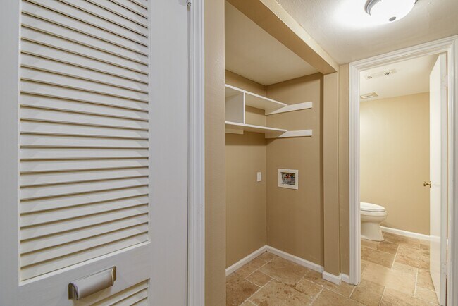 Building Photo - 10502 Hammerly Blvd