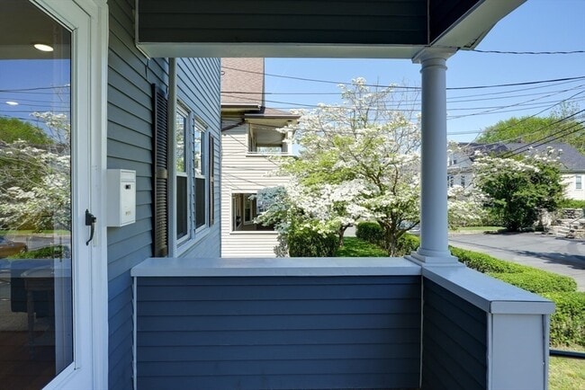 Building Photo - 21 Fessenden Rd