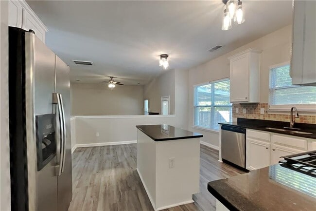 Building Photo - 1420 Rocky Shoals Ln