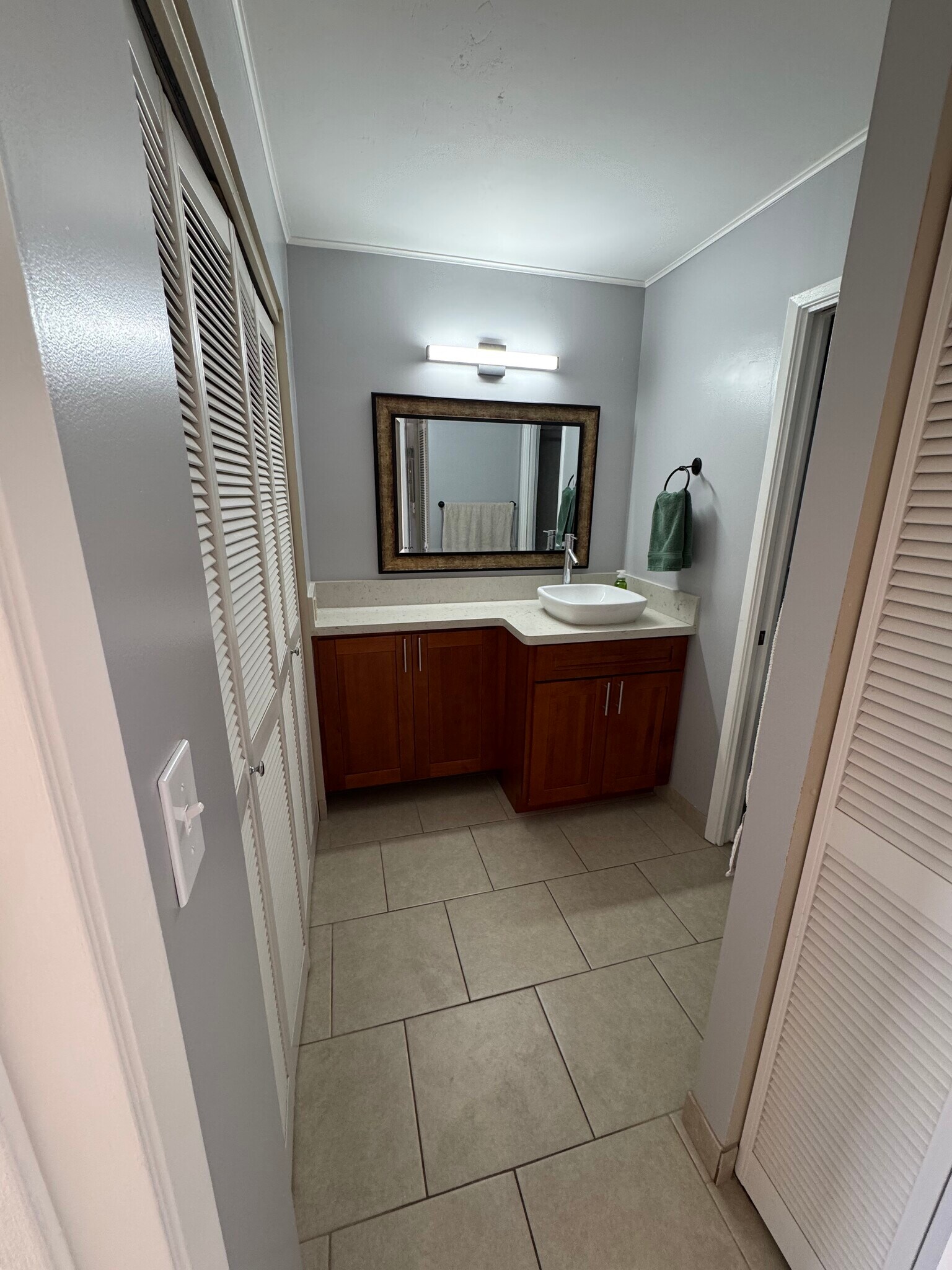 Bathroom - 98-402 Koauka Loop