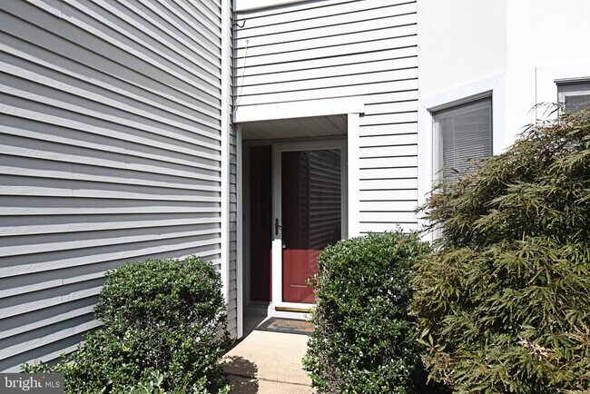 Building Photo - 6 Kanon Ct