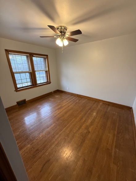 Building Photo - 50 Orchard Ln