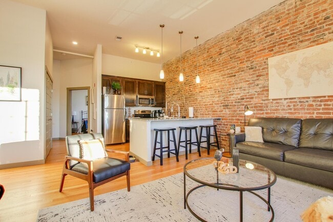 Building Photo - 307 2nd THE LOFTS