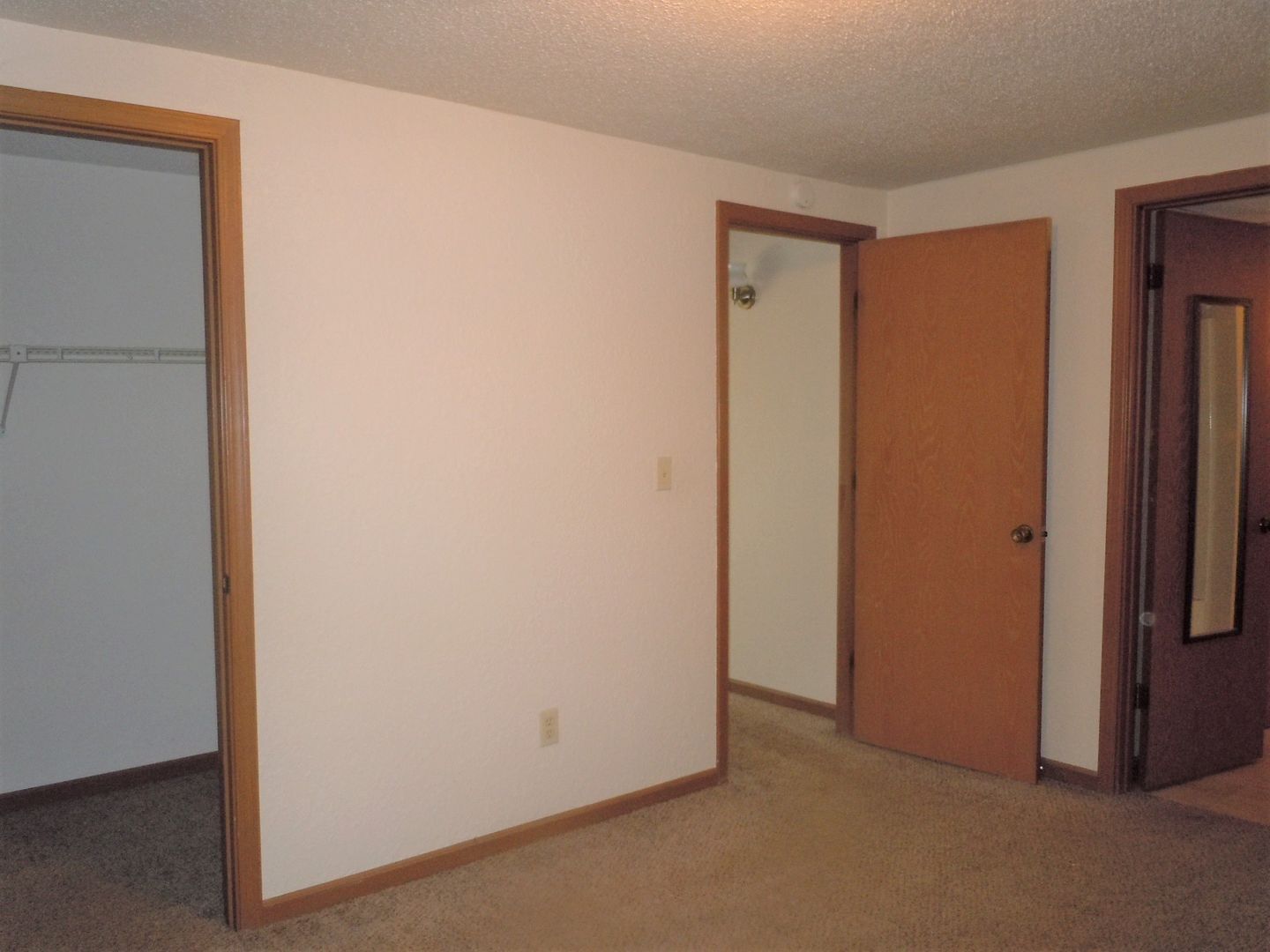 Building Photo - 133 Sandridge Dr